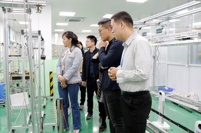 中國(guó)電研日電事業(yè)部領(lǐng)導(dǎo)專家組蒞臨好太太參觀交流